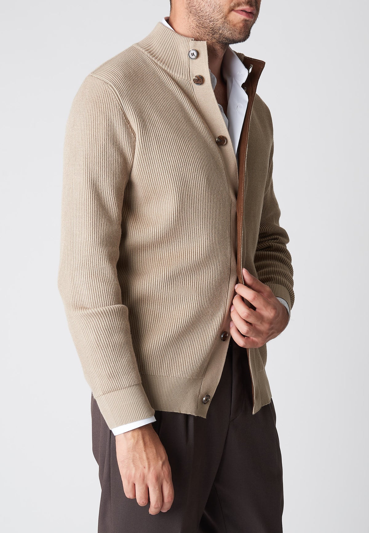 Cardigan con contrasto