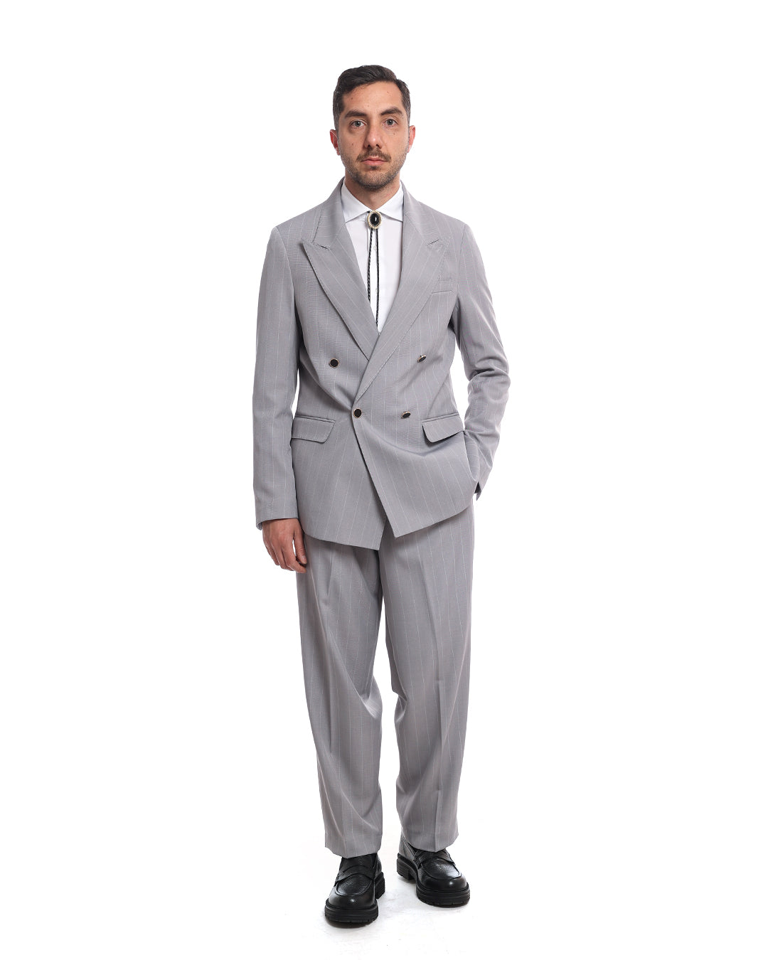 Abito relax grigio gessato